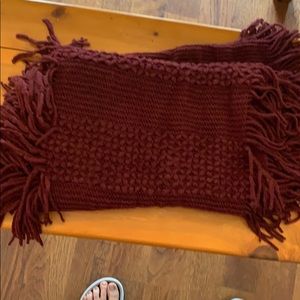 Maroon infinity scarf